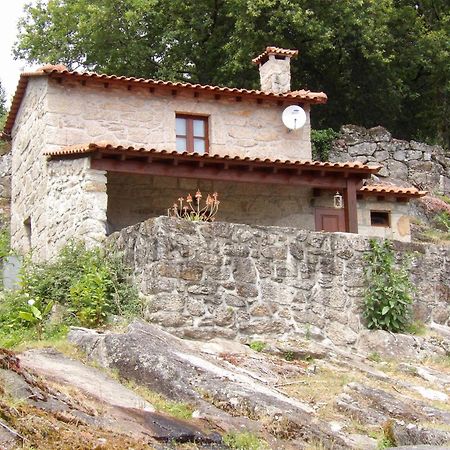 הוילה סואז'ו Casa Penedo Do Bento מראה חיצוני תמונה